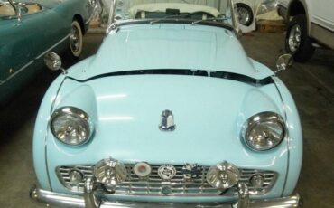 Triumph-tr3b-roadster-1962-blue-1