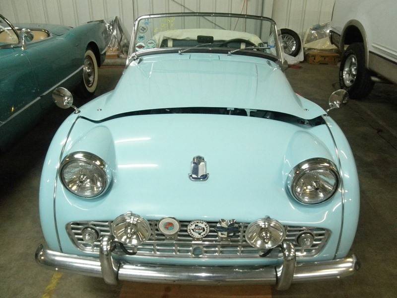 Triumph-tr3b-roadster-1962-blue-1