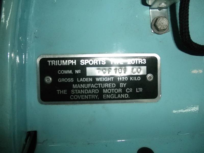Triumph-tr3b-roadster-1962-blue-10