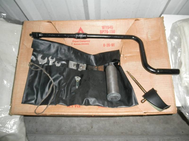 Triumph-tr3b-roadster-1962-blue-18