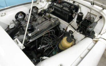 Triumph-tr3b-roadster-1962-white-12