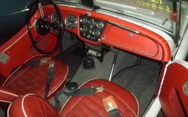 Triumph-tr3b-roadster-1962-white-7