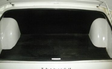 Triumph-tr3b-roadster-1962-white-8