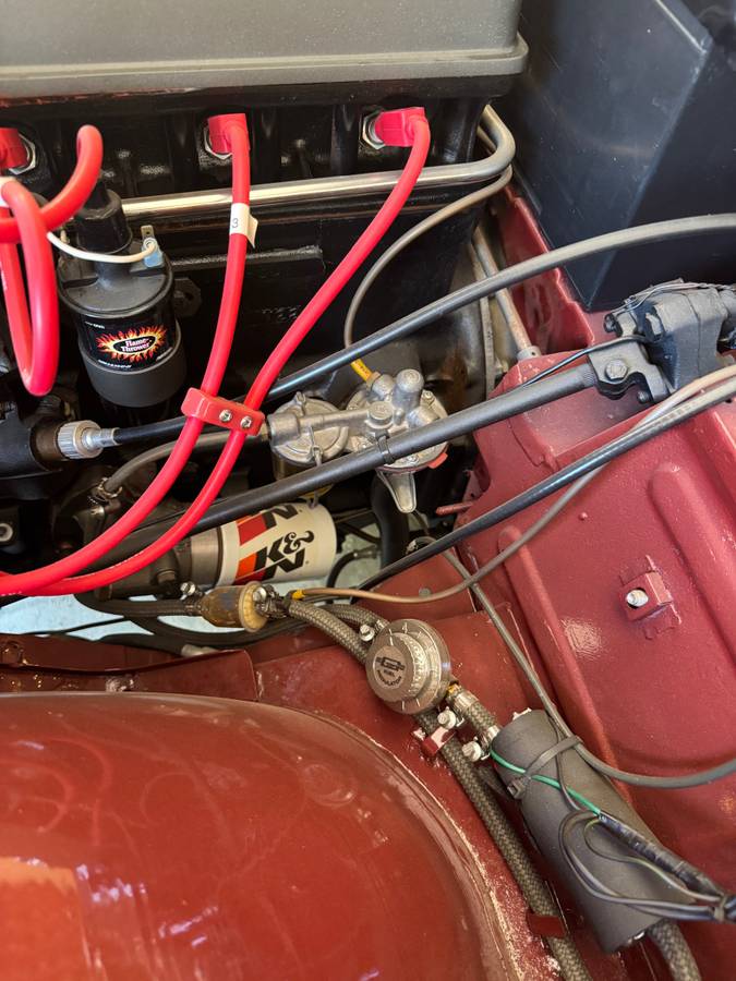 Triumph-tr4-1964-red-11