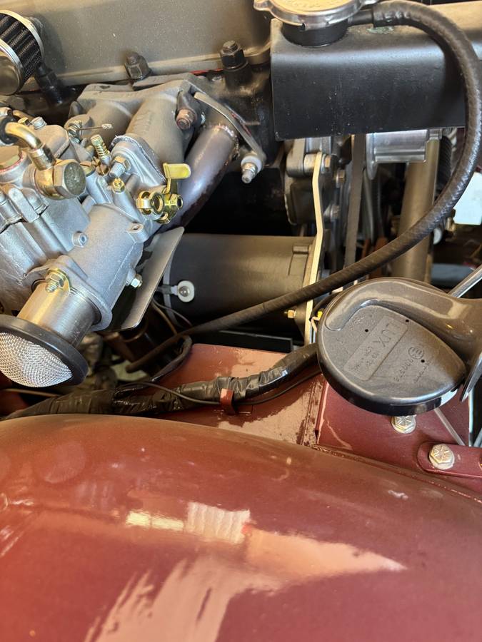 Triumph-tr4-1964-red-12