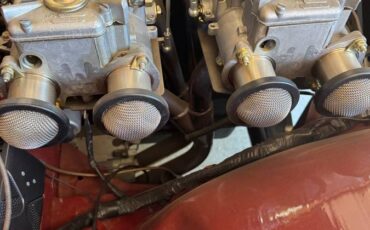 Triumph-tr4-1964-red-13