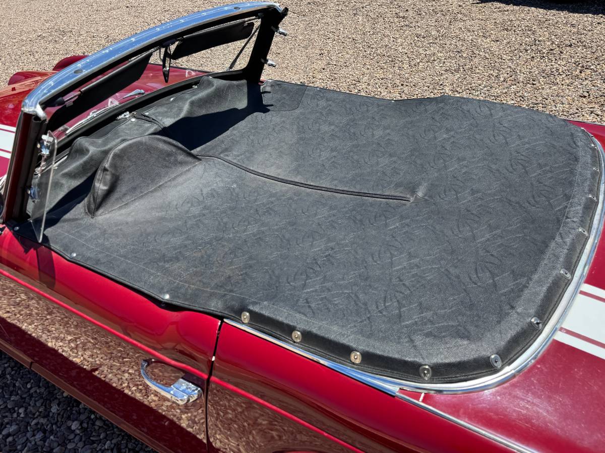 Triumph-tr4-1964-red-14