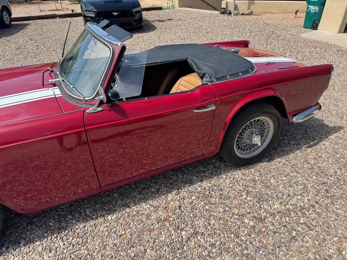 Triumph-tr4-1964-red-2