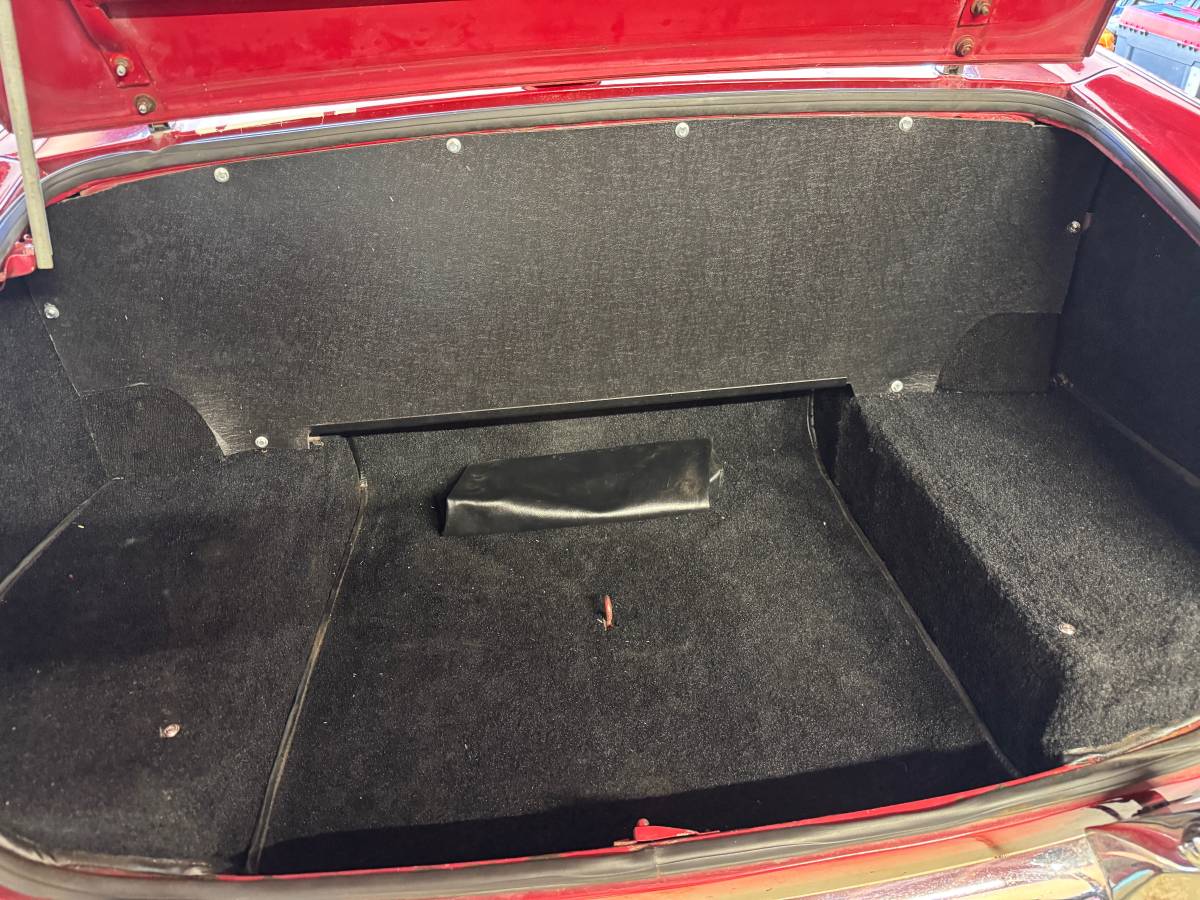 Triumph-tr4-1964-red-3