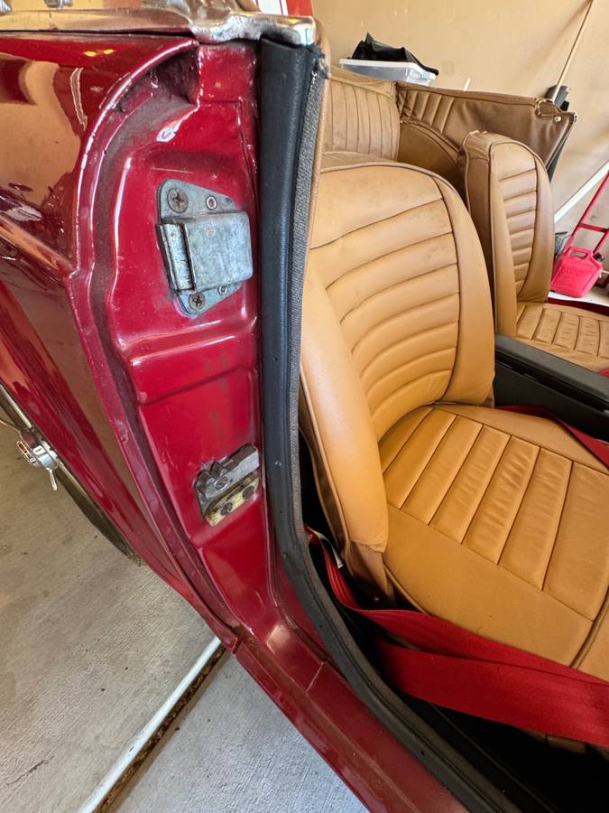 Triumph-tr4-1964-red-5