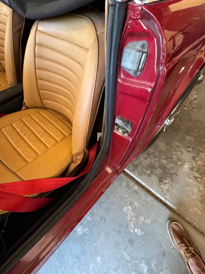 Triumph-tr4-1964-red-9