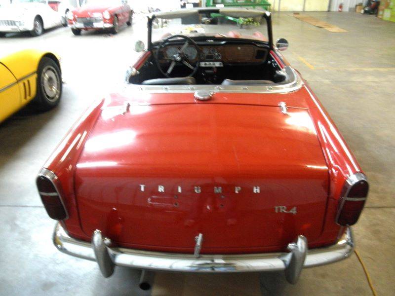 Triumph-tr4-1965-5