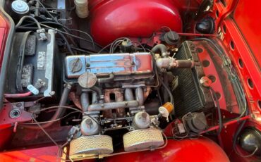 Triumph-tr4-a-irs-1967-red-2