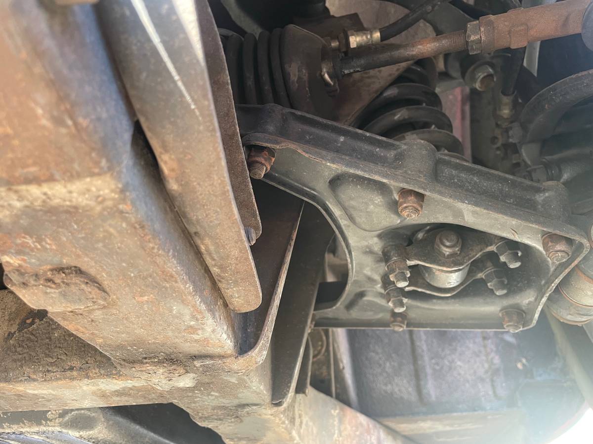 Triumph-tr4-a-irs-1967-red-23