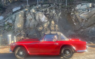 Triumph-tr4-a-irs-1967-red-5