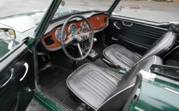 Triumph-tr4a-1967-green-12