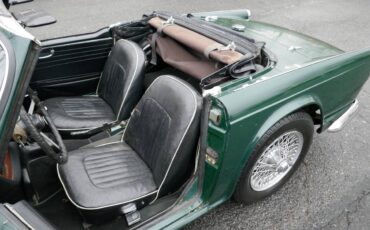 Triumph-tr4a-1967-green-13