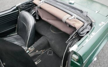 Triumph-tr4a-1967-green-14