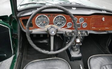 Triumph-tr4a-1967-green-15