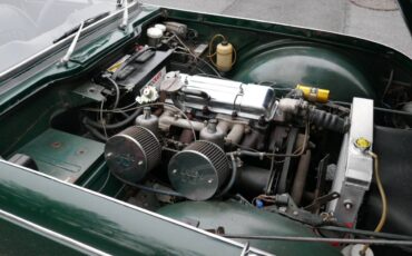 Triumph-tr4a-1967-green-17