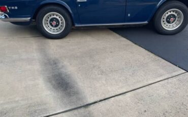 Triumph-tr6-1972-blue-1