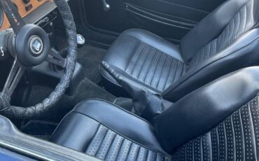 Triumph-tr6-1972-blue-7