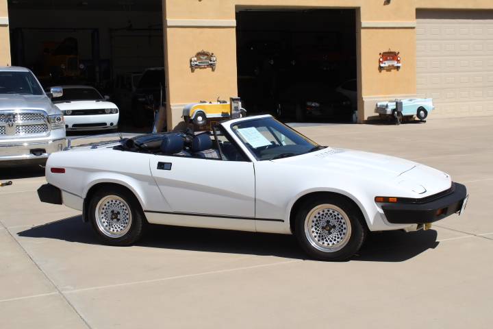 Triumph-tr7-1980-8