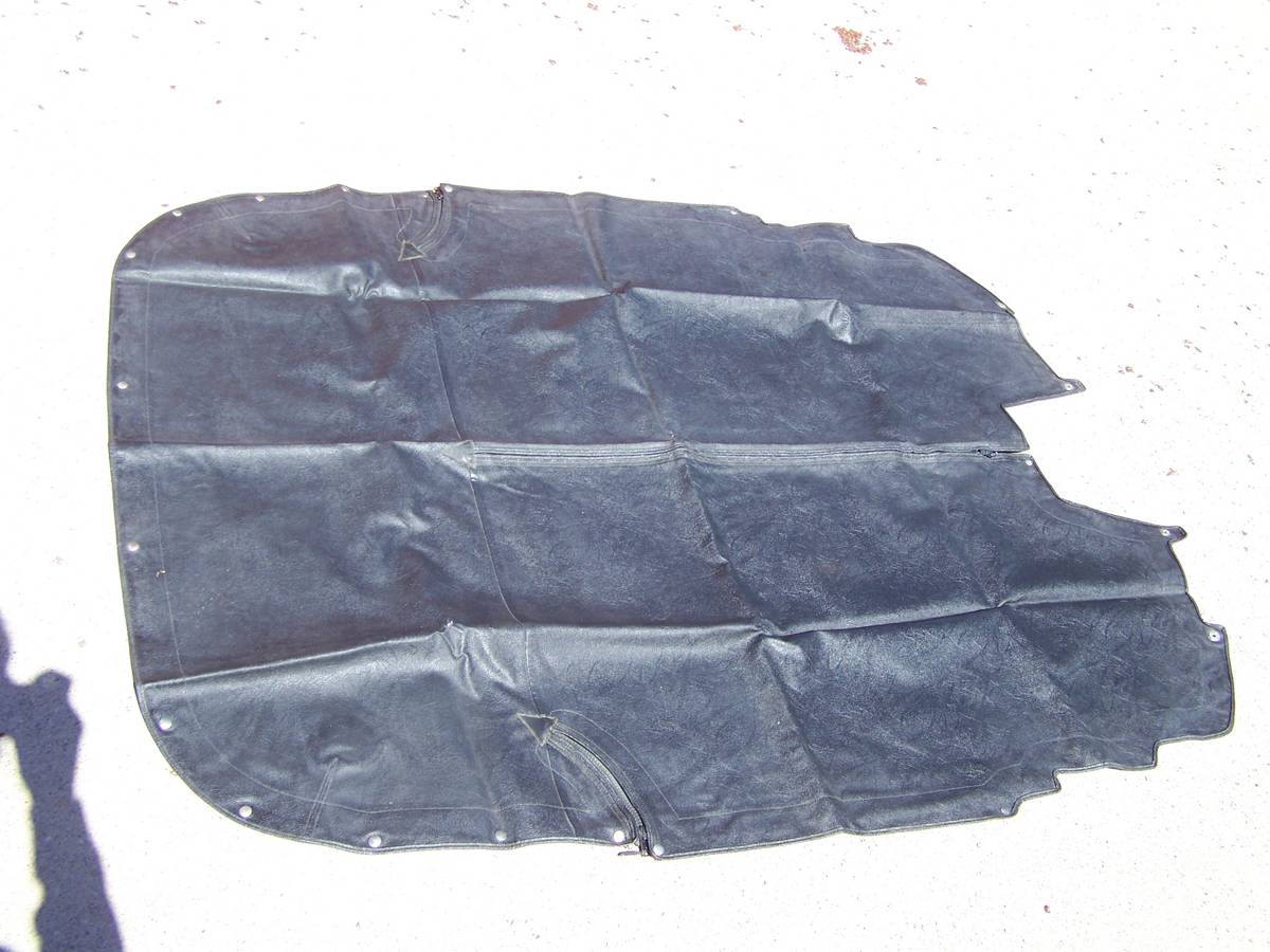 Triumph-tr8-1980-silver-12