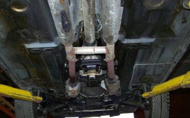 Triumph-tr8-1980-silver-14