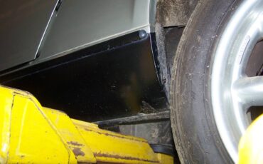 Triumph-tr8-1980-silver-17