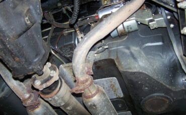 Triumph-tr8-1980-silver-19