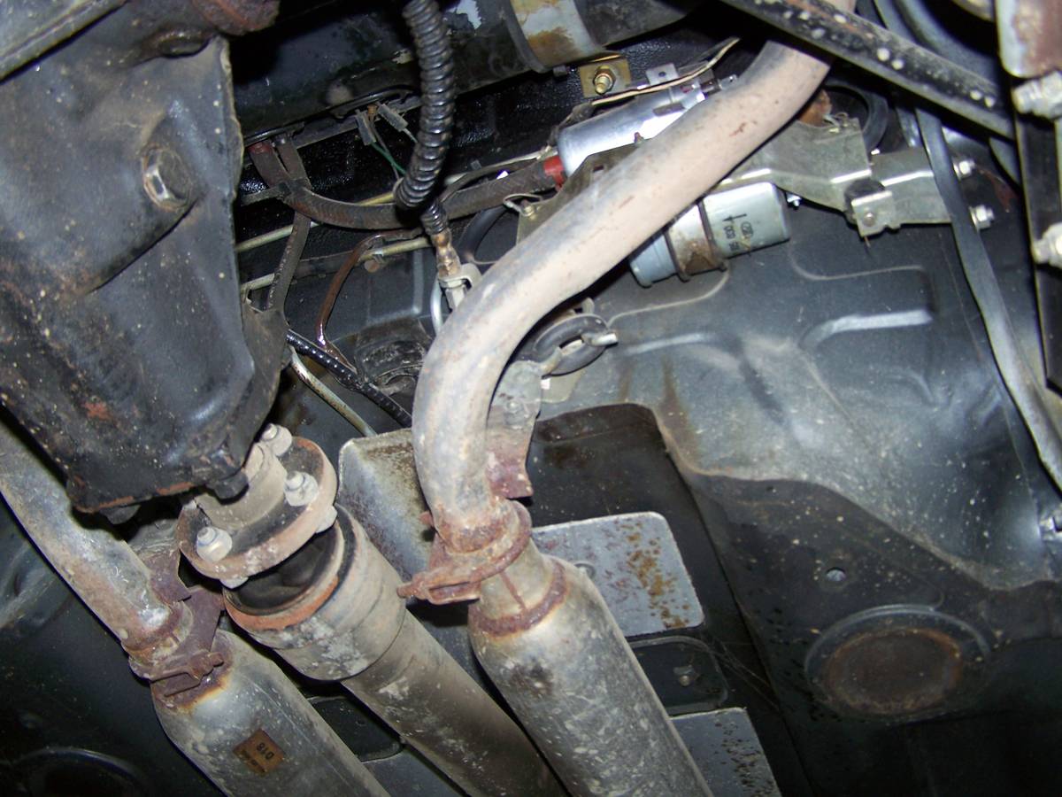 Triumph-tr8-1980-silver-19