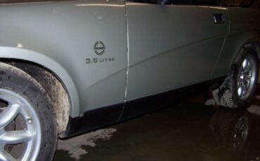 Triumph-tr8-1980-silver-4