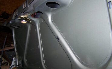 Triumph-tr8-1980-silver-8