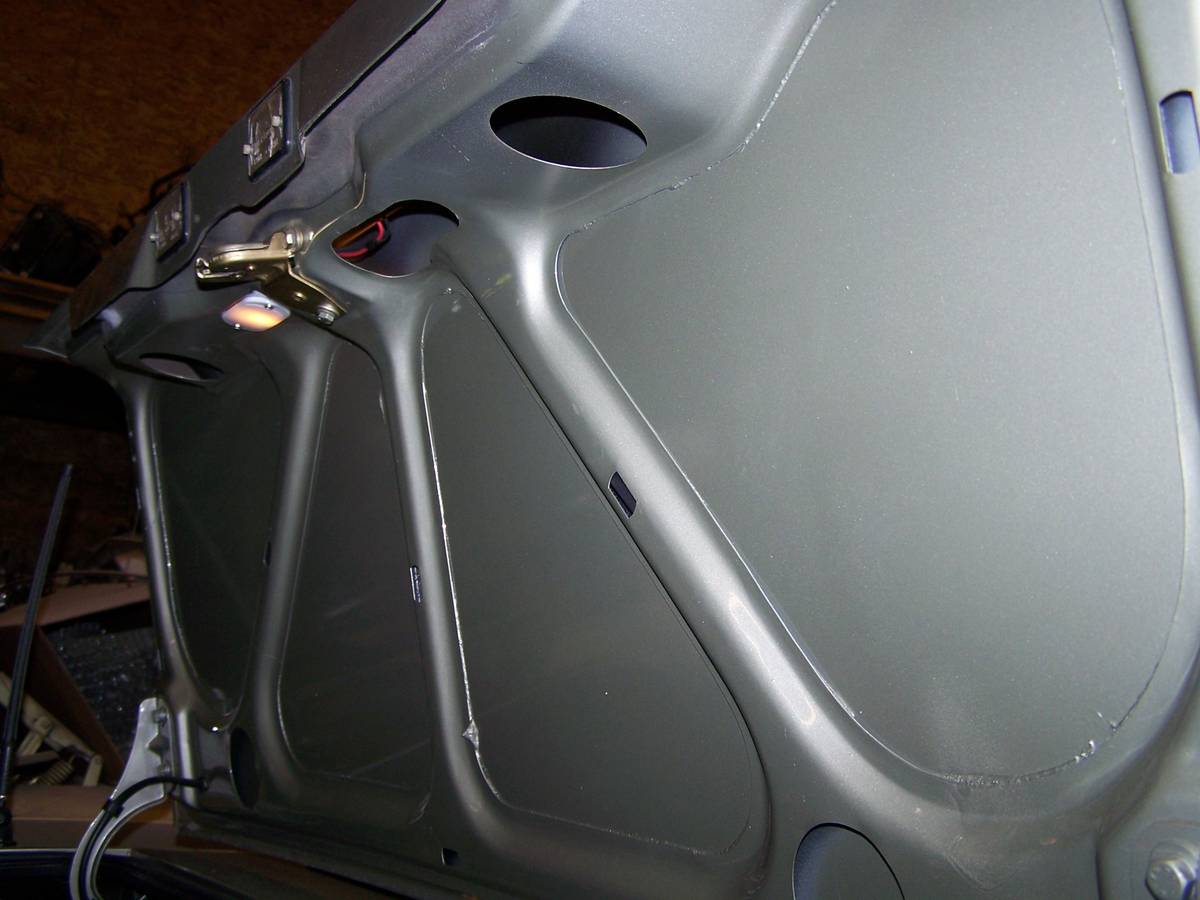 Triumph-tr8-1980-silver-8