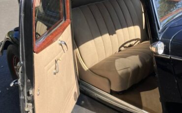 Two-door-coupe-1934-black-68