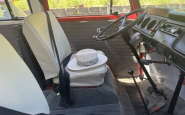 Type-ii-volkswagen-bus-1969-red-5