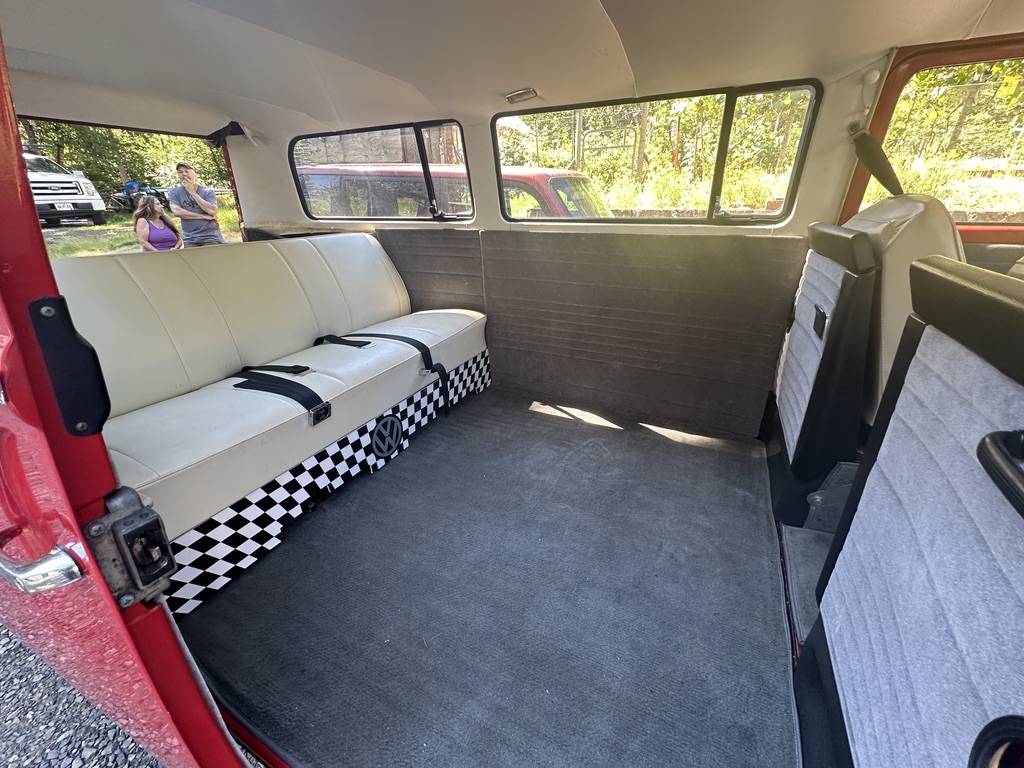 Type-ii-volkswagen-bus-1969-red-7