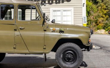UAZ-1990-5