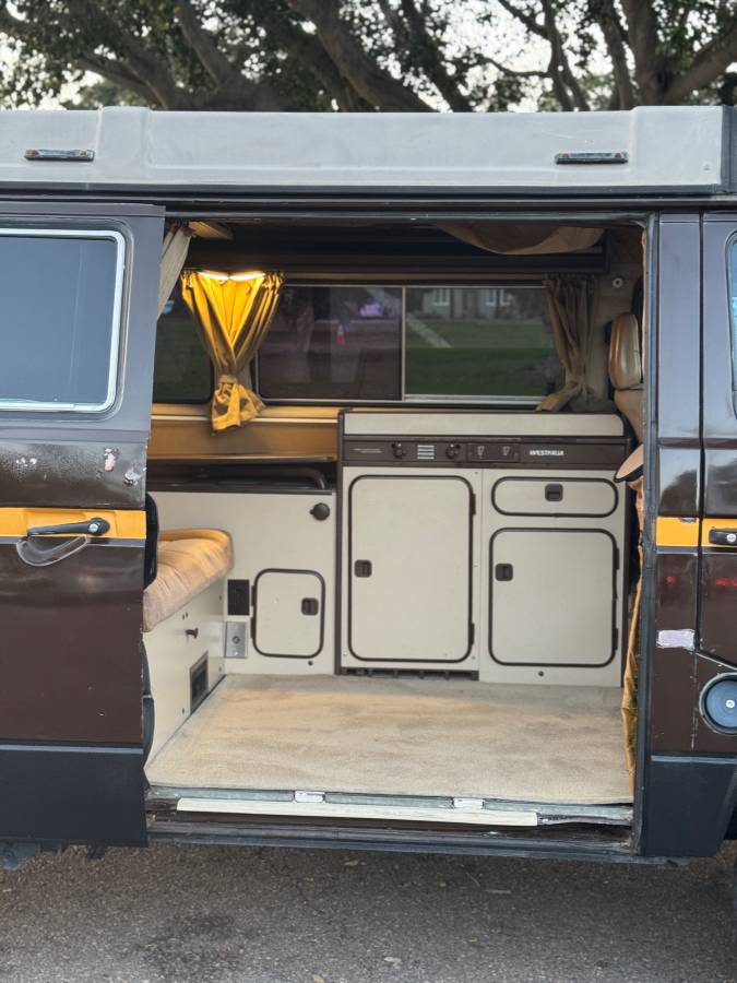 Vanagon-westfalia-1985-brown-2