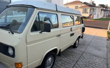 Volkswagen-1981-yellow