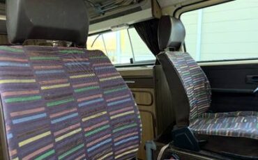 Volkswagen-1981-yellow-4