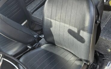 Volkswagen-Karmann-ghia-1969-11