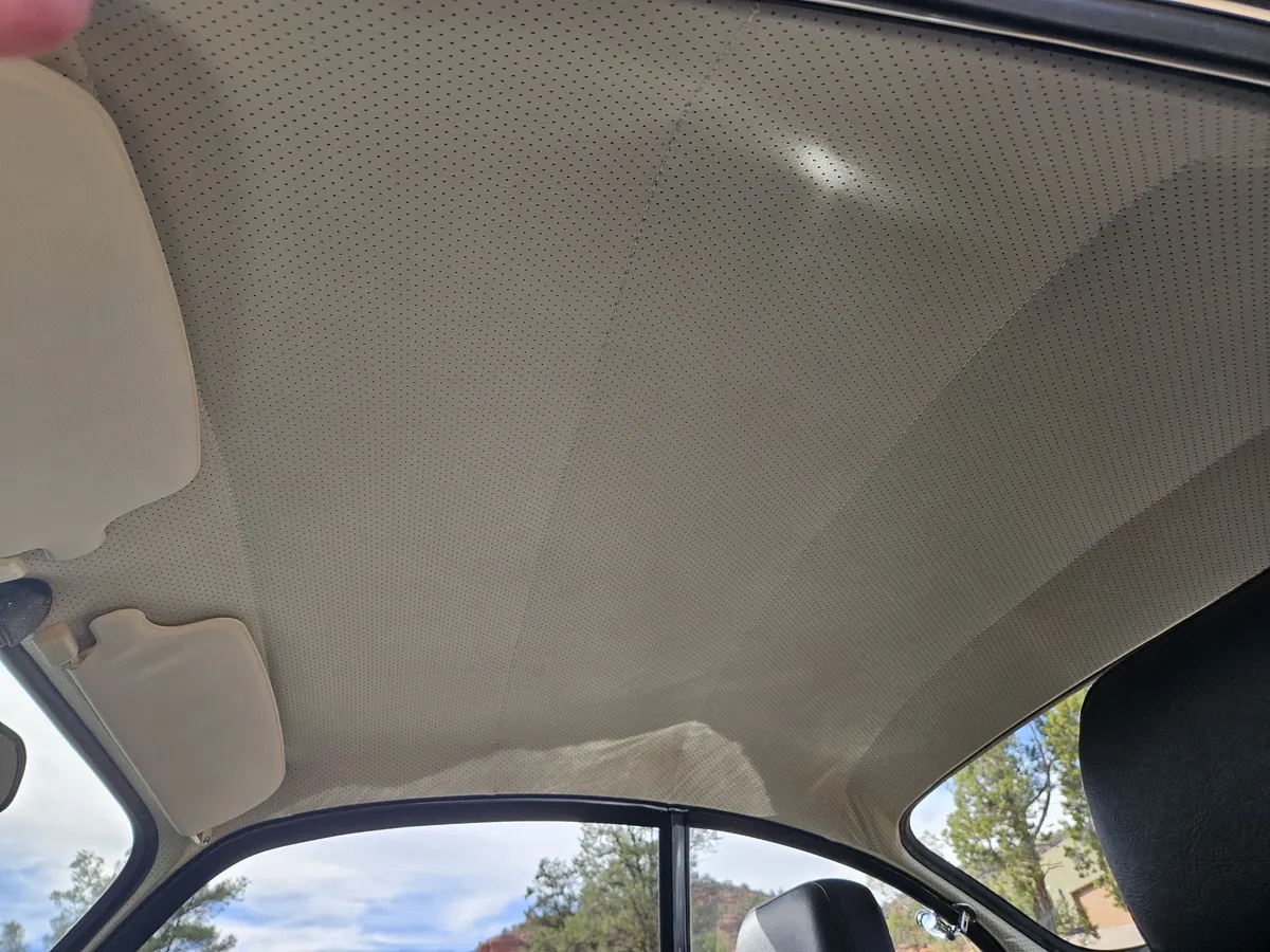 Volkswagen-Karmann-ghia-1969-3