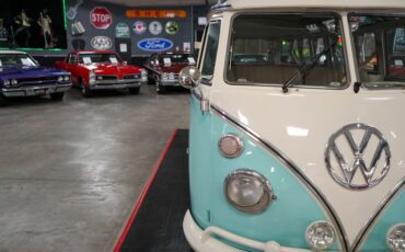 Volkswagen-Other-1973-Light-Blue-Blue-10