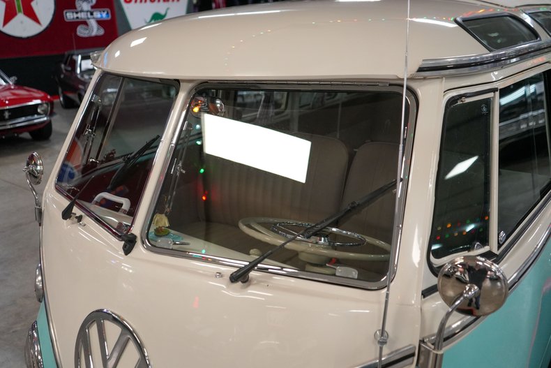 Volkswagen-Other-1973-Light-Blue-Blue-35