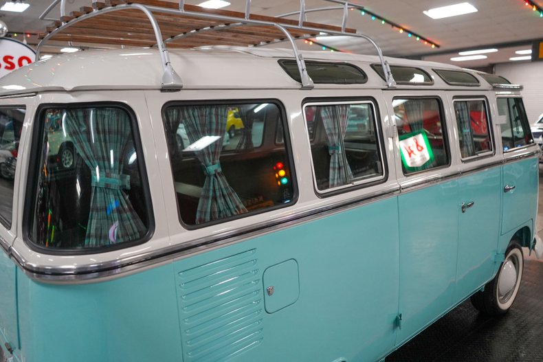 Volkswagen-Other-1973-Light-Blue-Blue-39