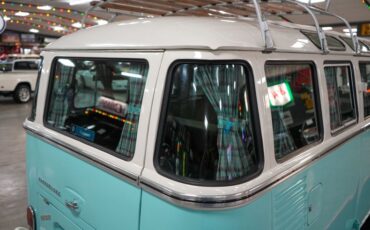 Volkswagen-Other-1973-Light-Blue-Blue-40