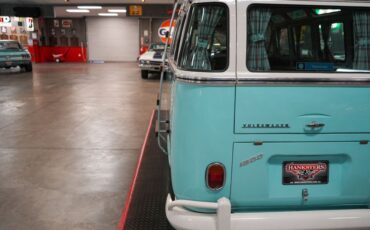 Volkswagen-Other-1973-Light-Blue-Blue-43