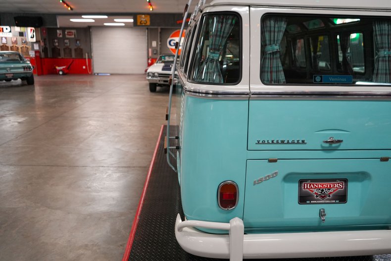 Volkswagen-Other-1973-Light-Blue-Blue-43